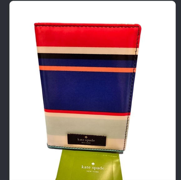 kate spade Accessories - Kate Spade Daycation Passport Holder